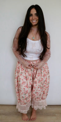 Red Blossom Boomer Bottoms